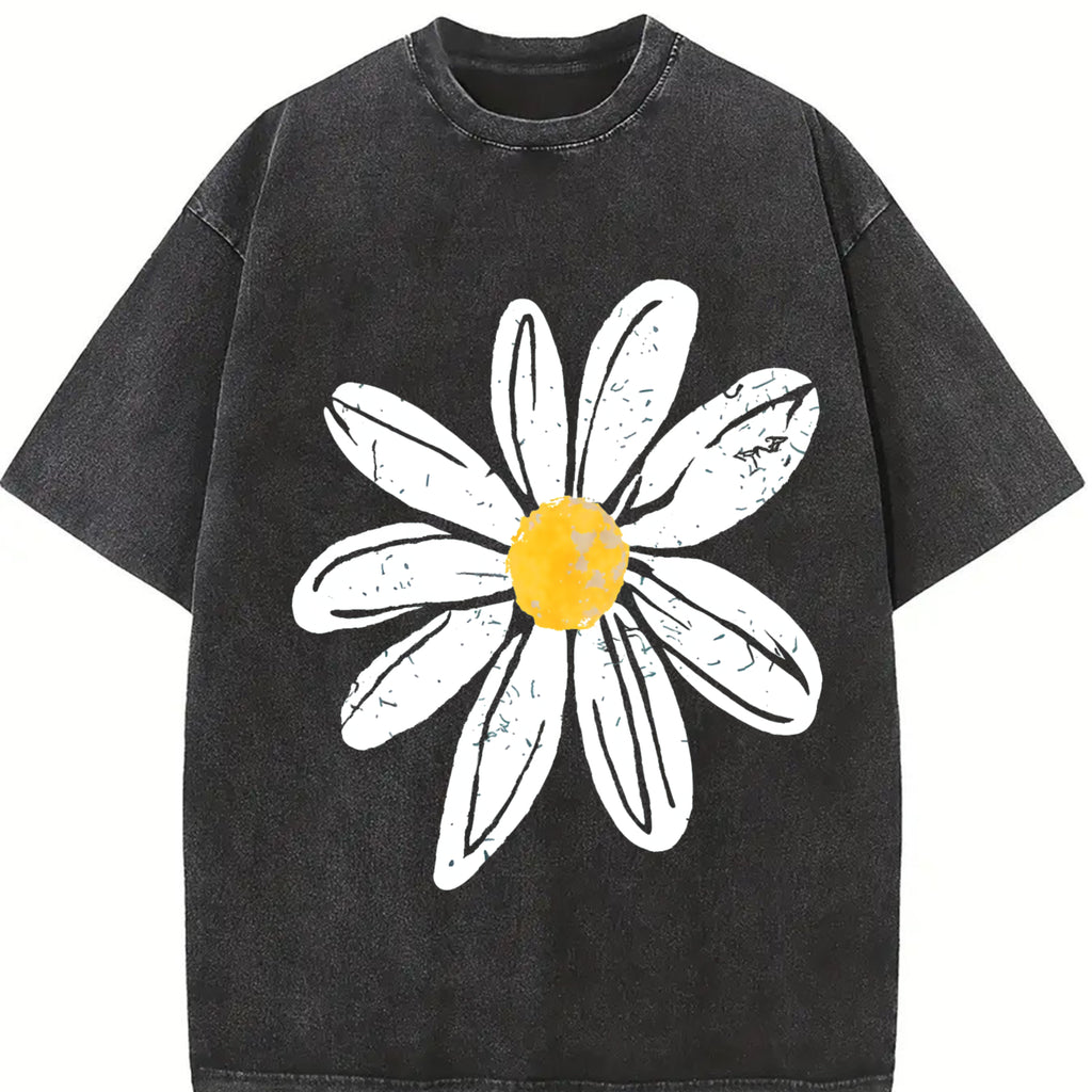 Comfort Colors Daisy T-Shirt, Retro Floral Tee, Aesthetic Summer Shirt, Cute Casual Graphic Tee for Women