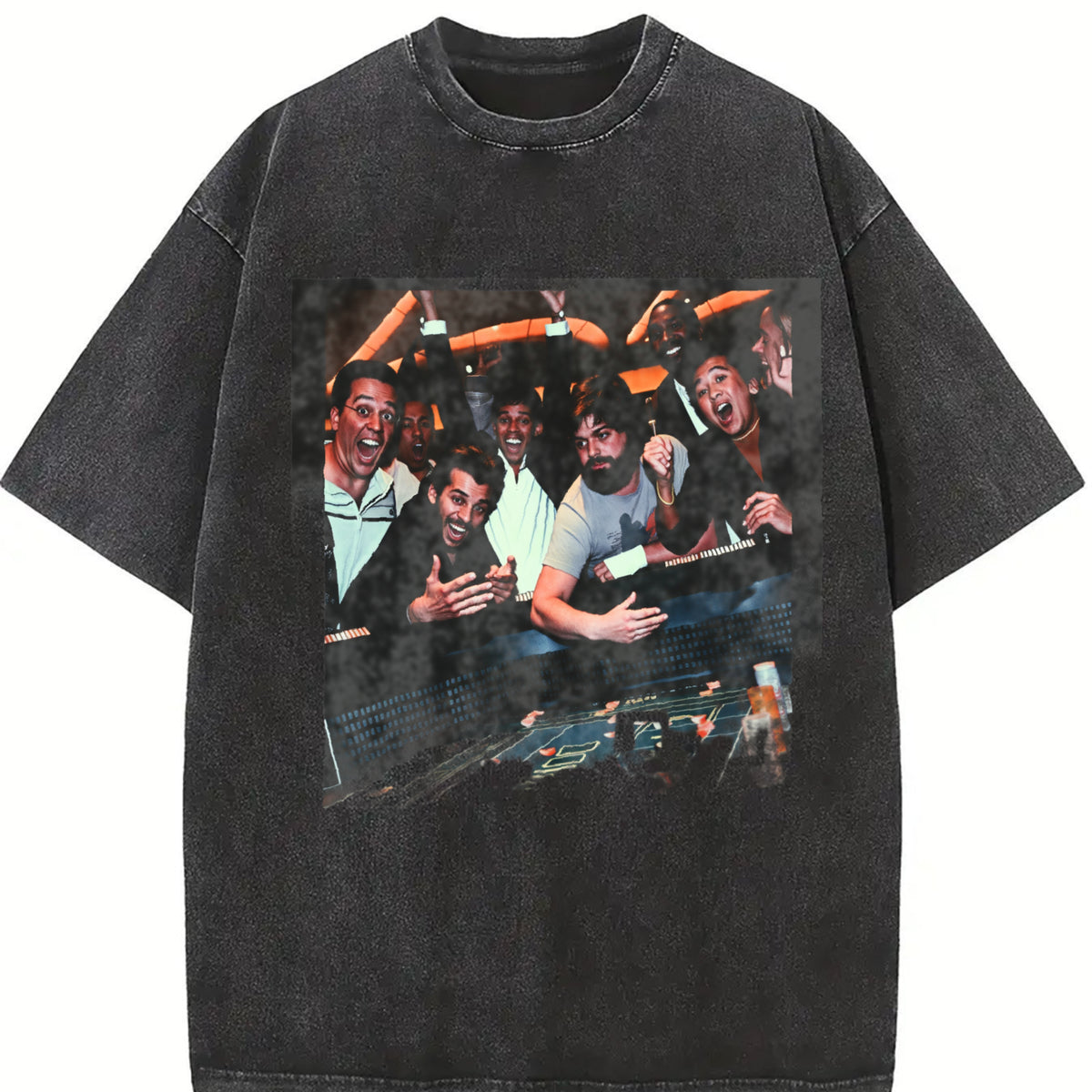 Vintage The Hangover Playing Poker Crewneck T-shirt, Funny The Hangover Movie Tee Gift For Boyfriend Menswear Top Streetwear Casual Graphic Design Casual Fashion